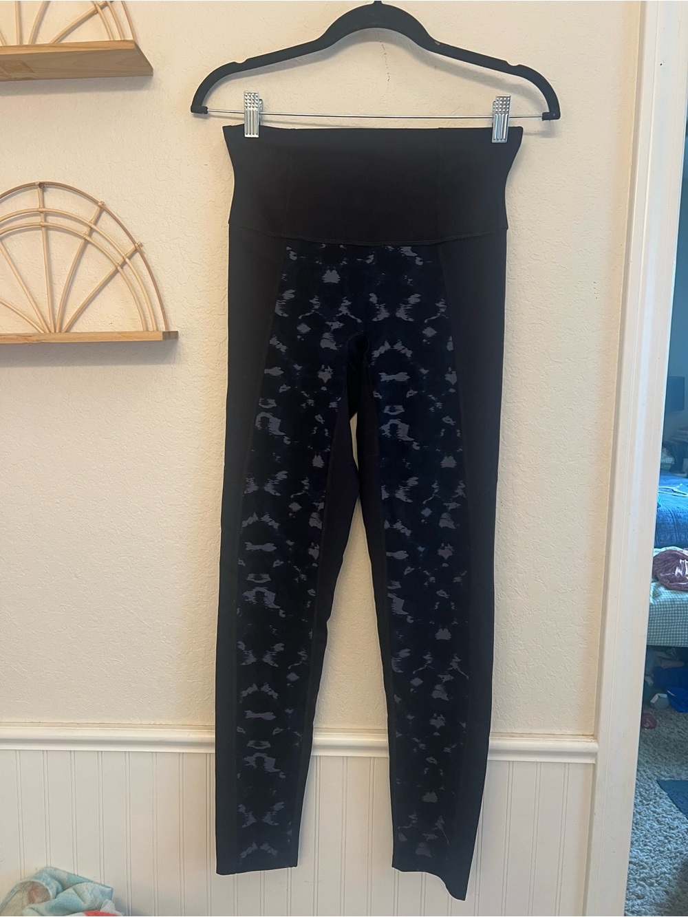 SPANX Black High Rise Shaping Leggings Gray Print Panels L